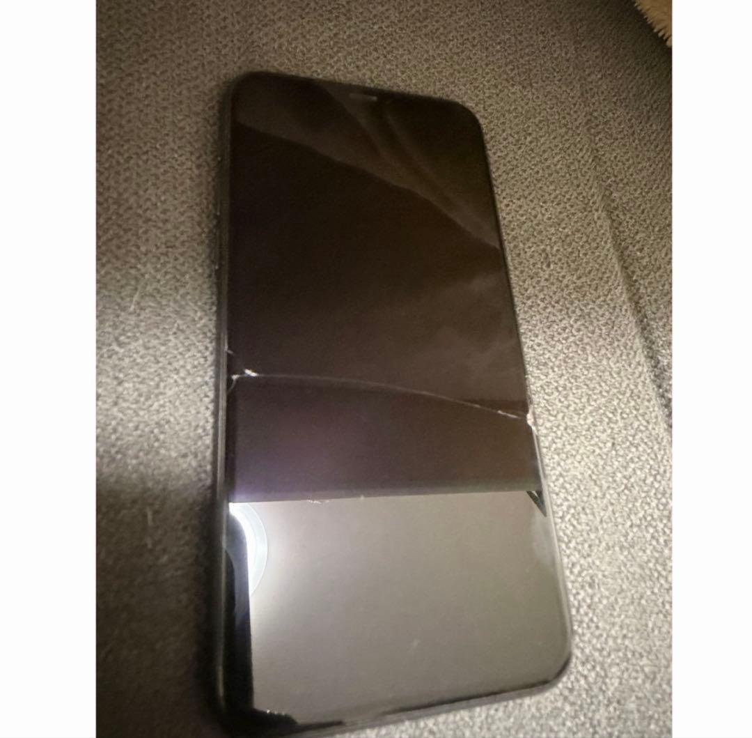 z*e様 iPhone11pro 64G スペースグレイ