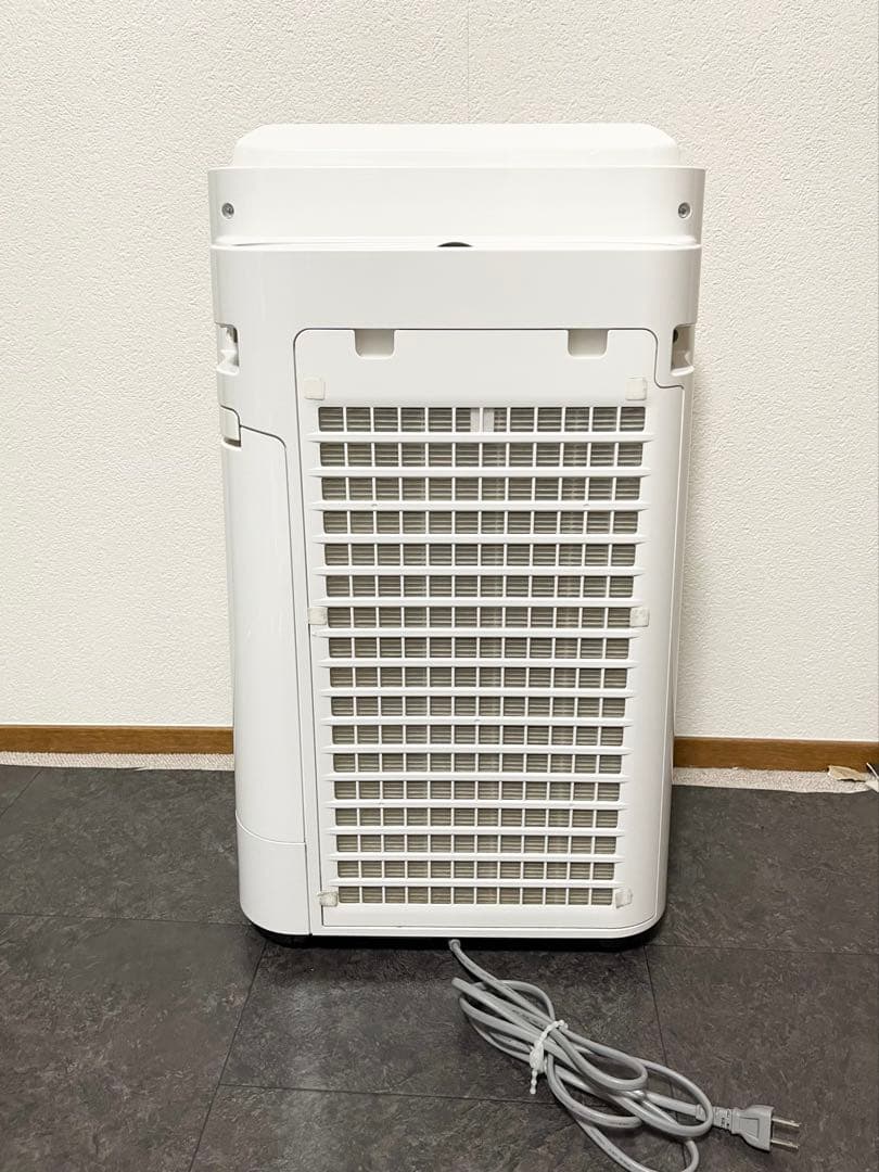 花粉対策　シャープ　加湿空気清浄機　KC-J50-W SHARP 空気清浄機　白
