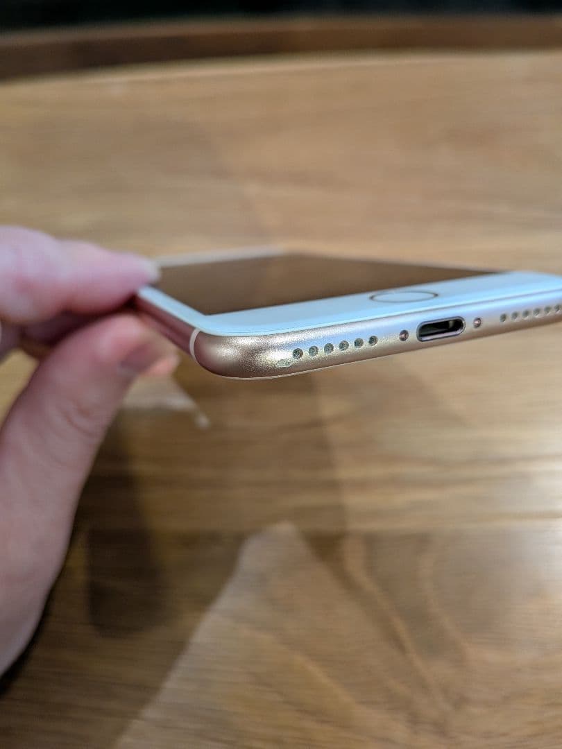 iPhone8 本体 64G ゴールド シムフリー