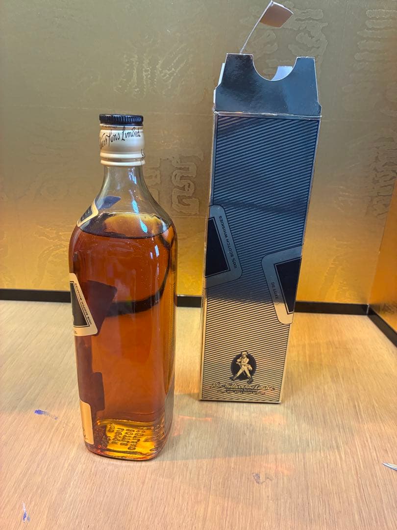 ジョニーウォーカー ブラックラベル 12年 旧ボトル 古酒 750ml 箱付