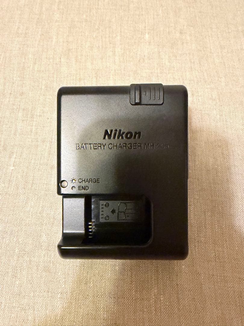 Nikon D7200（レリーズ、カメラケース付き）