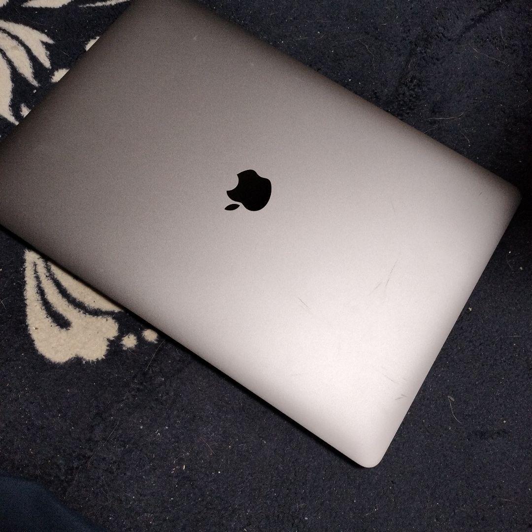 MacBook Pro 2018 メモリ16GB SSD256GB 6コア i7