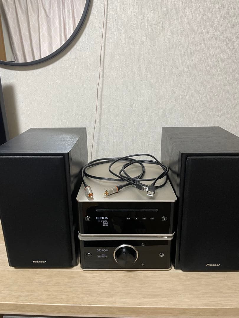 DENONアンプ、CDプレーヤー　　　　　　　　　　スピーカー除く。