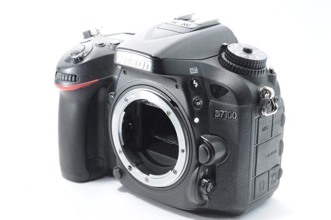手ぶれ補正付きハイアマチュアモデル✨️Nikon D7100✨届いてすぐに使える