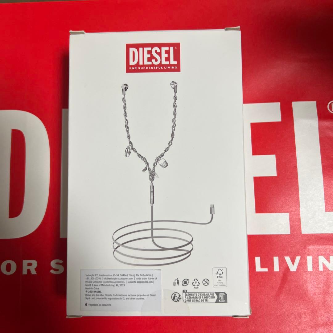 新品未使用 DIESEL 有線イヤホン ディーゼル
