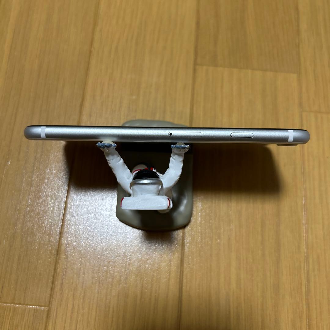 iPhone SE 第2世代　64GB White