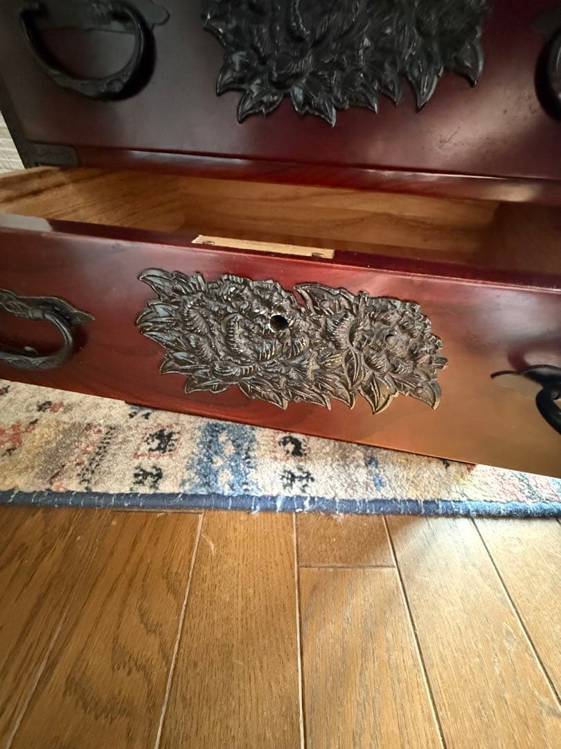 仙台箪笥 牡丹金具 鍵付き 卓上 木製 箪笥 4段 伝統工芸品 美品