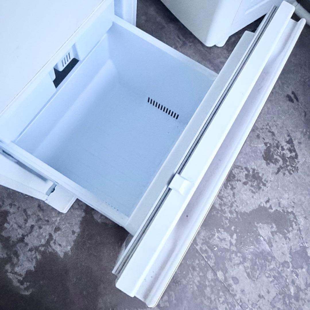 運搬取付無料！ジュエリーホワイト純正三菱たっぷり入る大容量スタイリッシュ冷蔵庫！