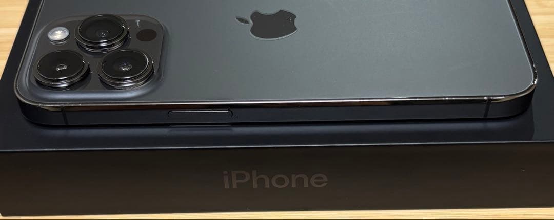 【美品】iPhone 13 PRO 256GB グラファイト　新品バッテリー