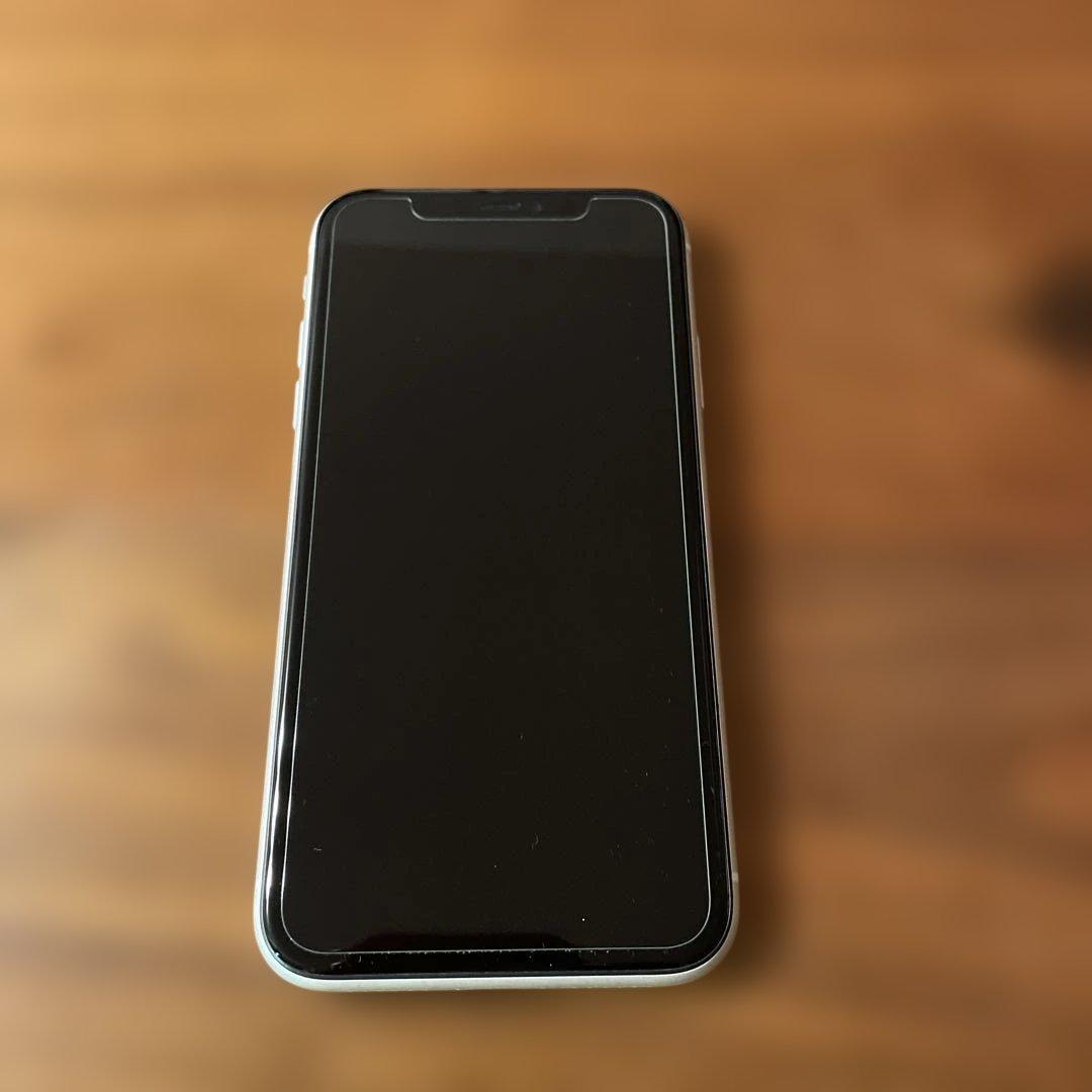 iPhone11 本体　White　128GB