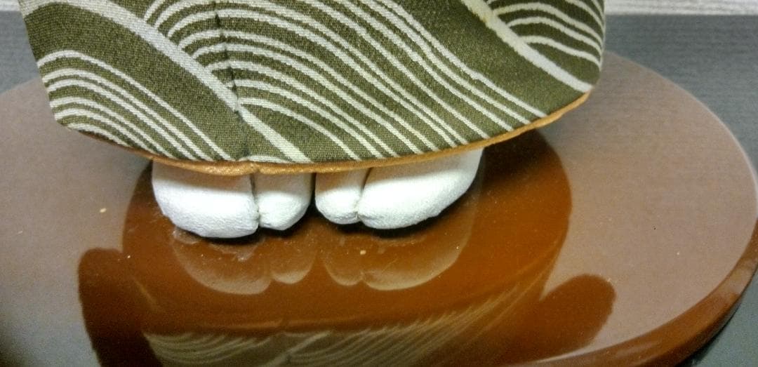 母の花嫁衣裳を着た市松人形　昭和レトロ・木目込み人形・古布・真多呂人形