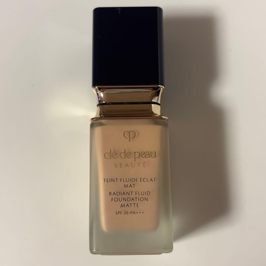 clé de peau BEAUTÉ テイント フリュイド エクラ マット