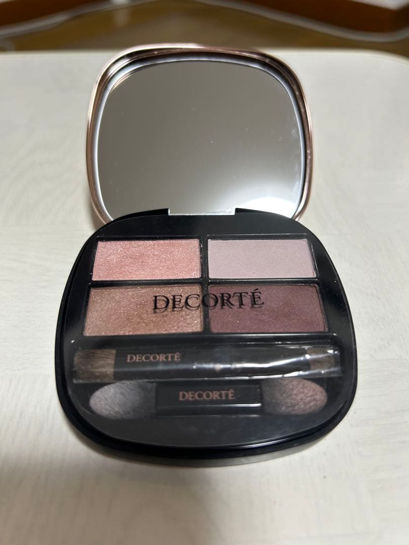 ☆*☆様 コスメデコルテ　コントゥアリングアイシャドウ　014　DECORTÉ