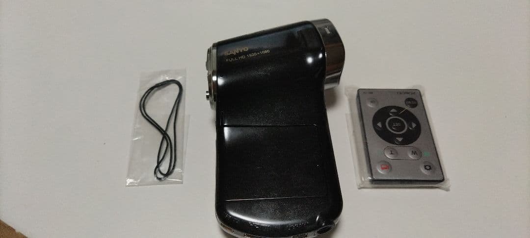 SANYO Xacti　DMX-CG110　箱、付属品つき　ほぼ未使用