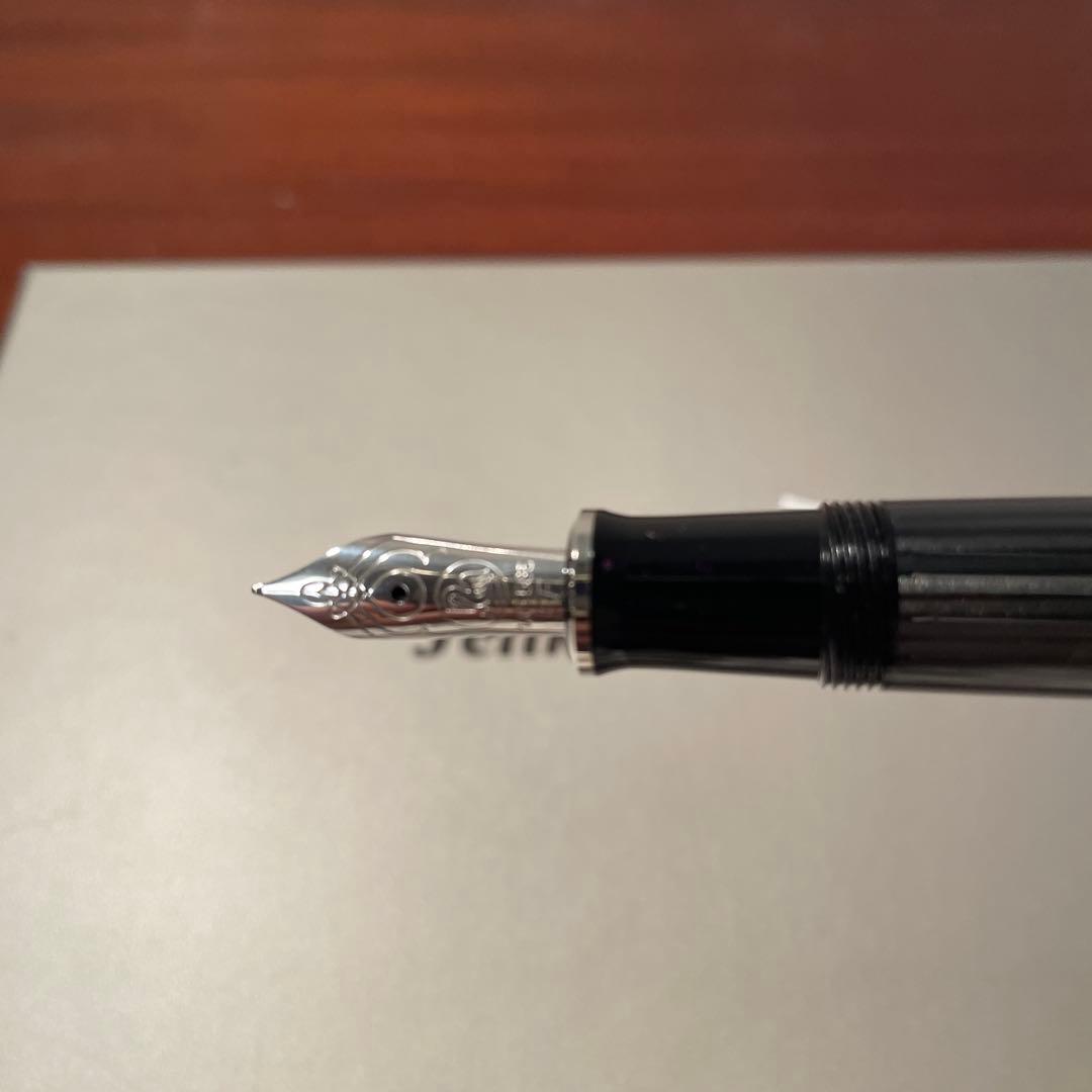 ペリカン万年筆 EF 極細字 スーベレーン ブラックストライプ M605