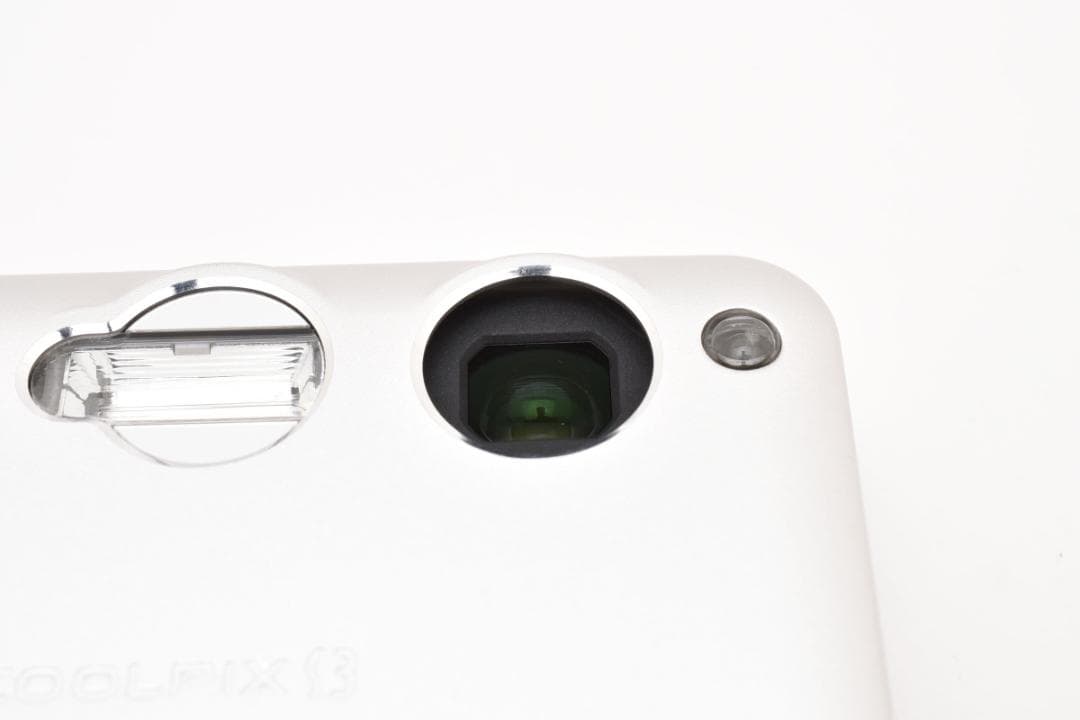 【美品】Nikon COOLPIX S3 フロストシルバー　動作確認済