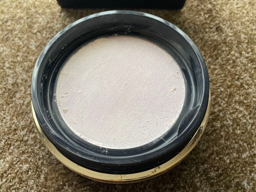 clé de peau ルースパウダー