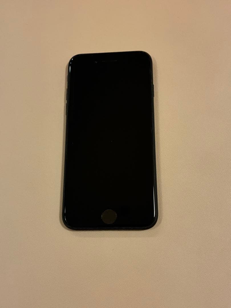 Apple iPhone SE 第二世代64GB SIMフリーブラック