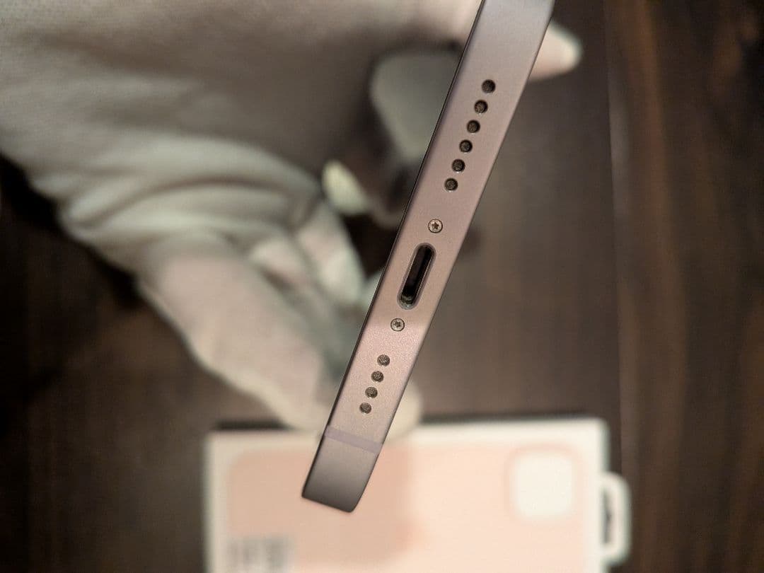 美品 未使用純正ケース付き Apple iPhone 14 Plus パープル