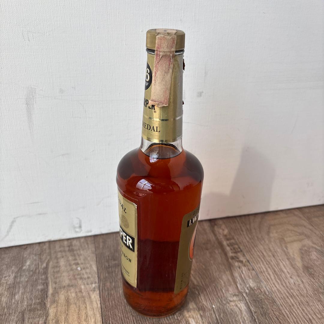 古酒　I.W.HARPER ゴールドメダル　86PROOF バーボンウイスキー