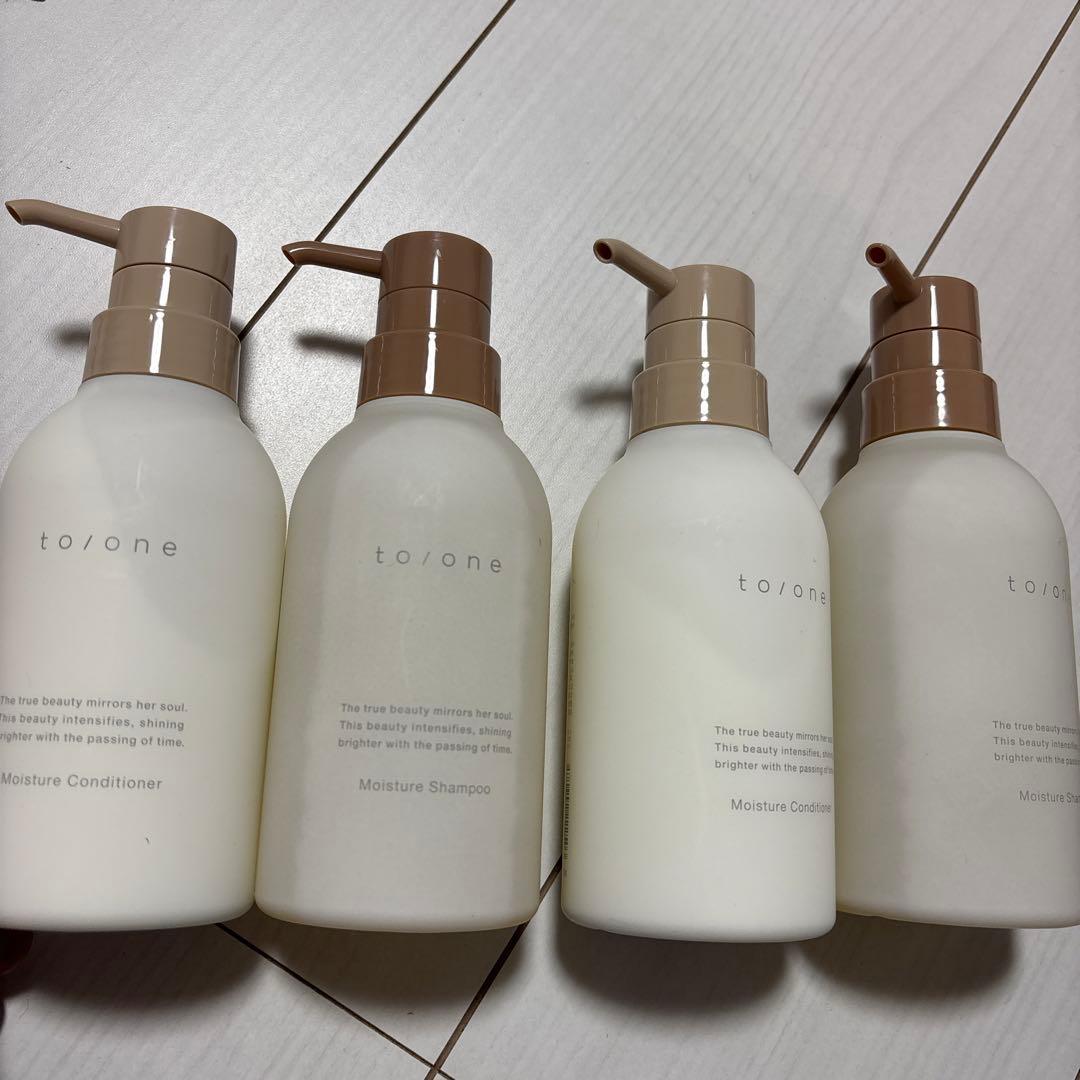 to/one Moistureシャントリ＆ salanaruクレンジングオイル
