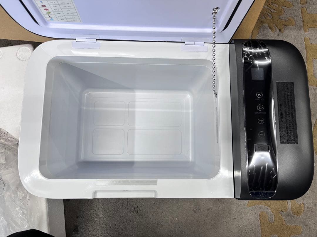 r285 /22L冷凍庫 車載冷蔵庫 USB給電可能
