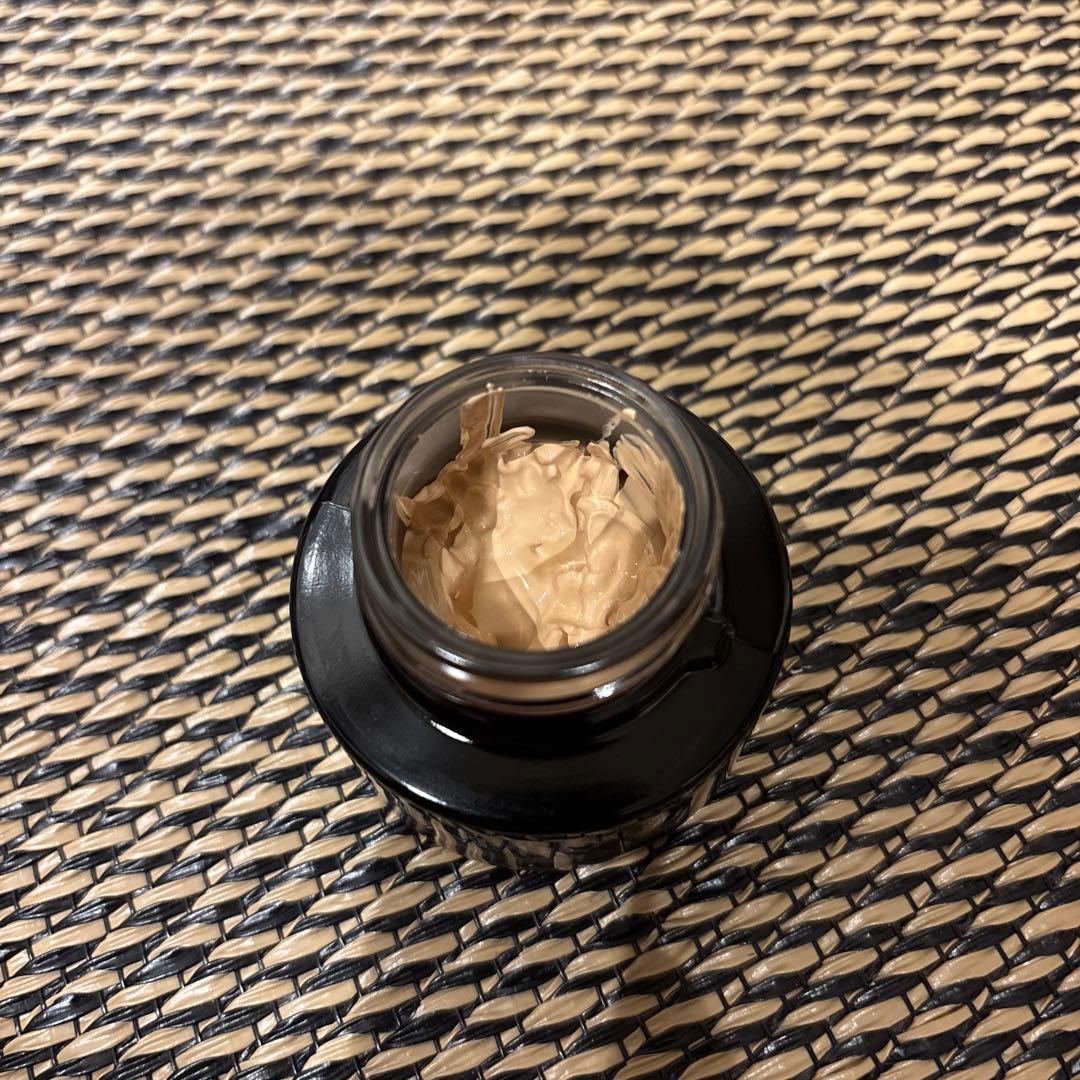ファンデーション KANEBO Lively Skin Wear II 335