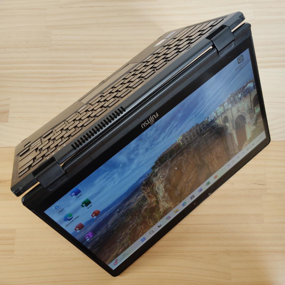 良品 コンバーチブル LIFEBOOK U9311X/F 11世代i5 512