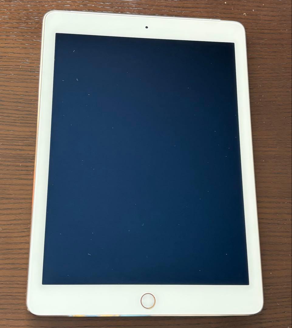 美品　iPad Air2 第2世代 ドコモ　動作確認済み　匿名配送