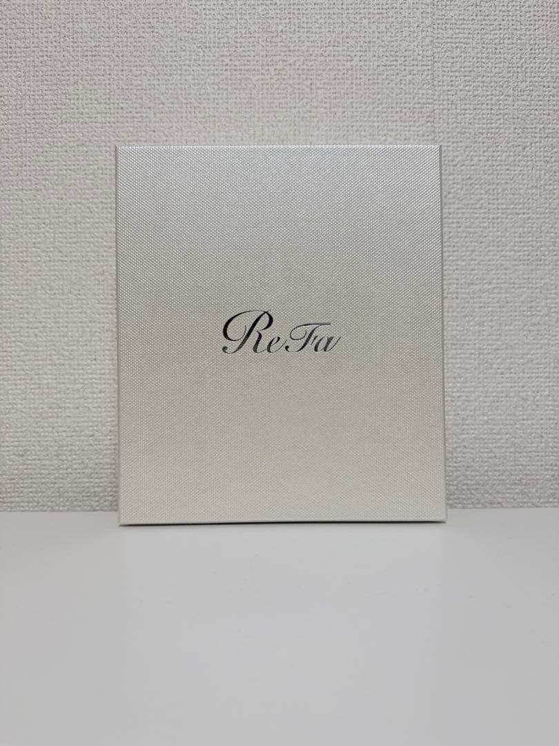 ReFa 4CARAT（リファフォーカラット）シルバー 専用ケース付き