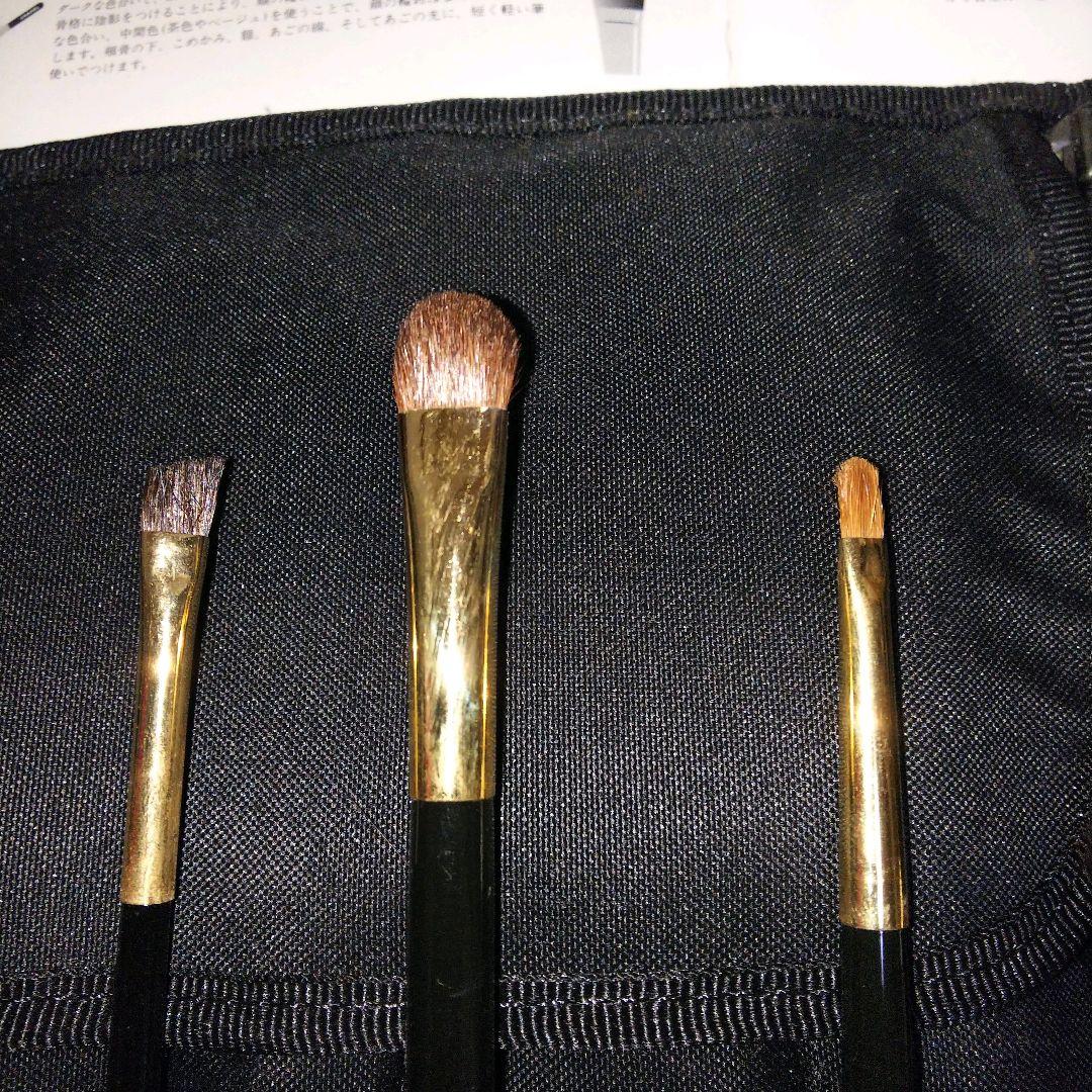 シャネル ブラシセット+オマケのブラシ付き