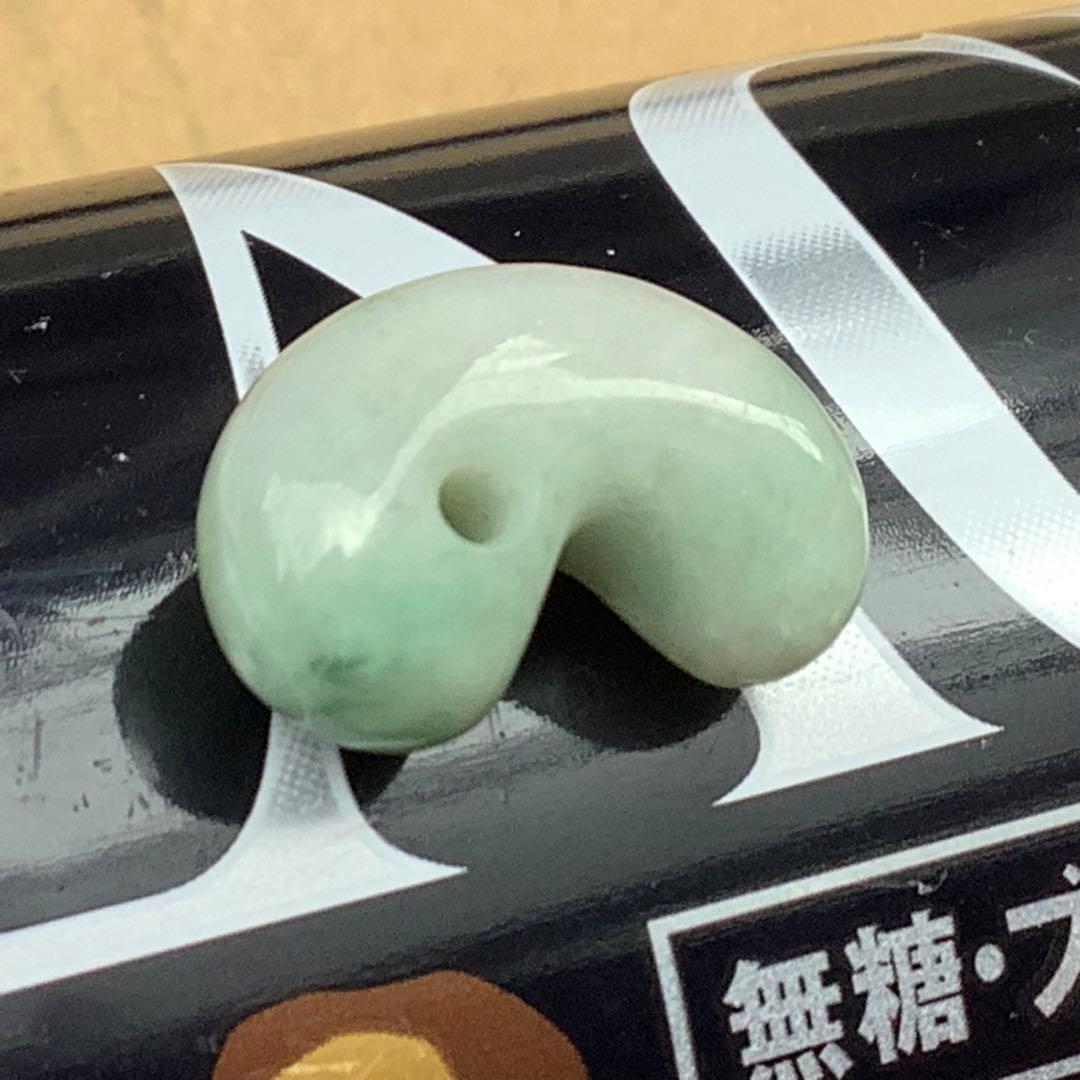 ⭕️ ⭕️神秘　秘めた緑　糸魚川翡翠勾玉　極上逸品　お身近に御守りに　パワース…