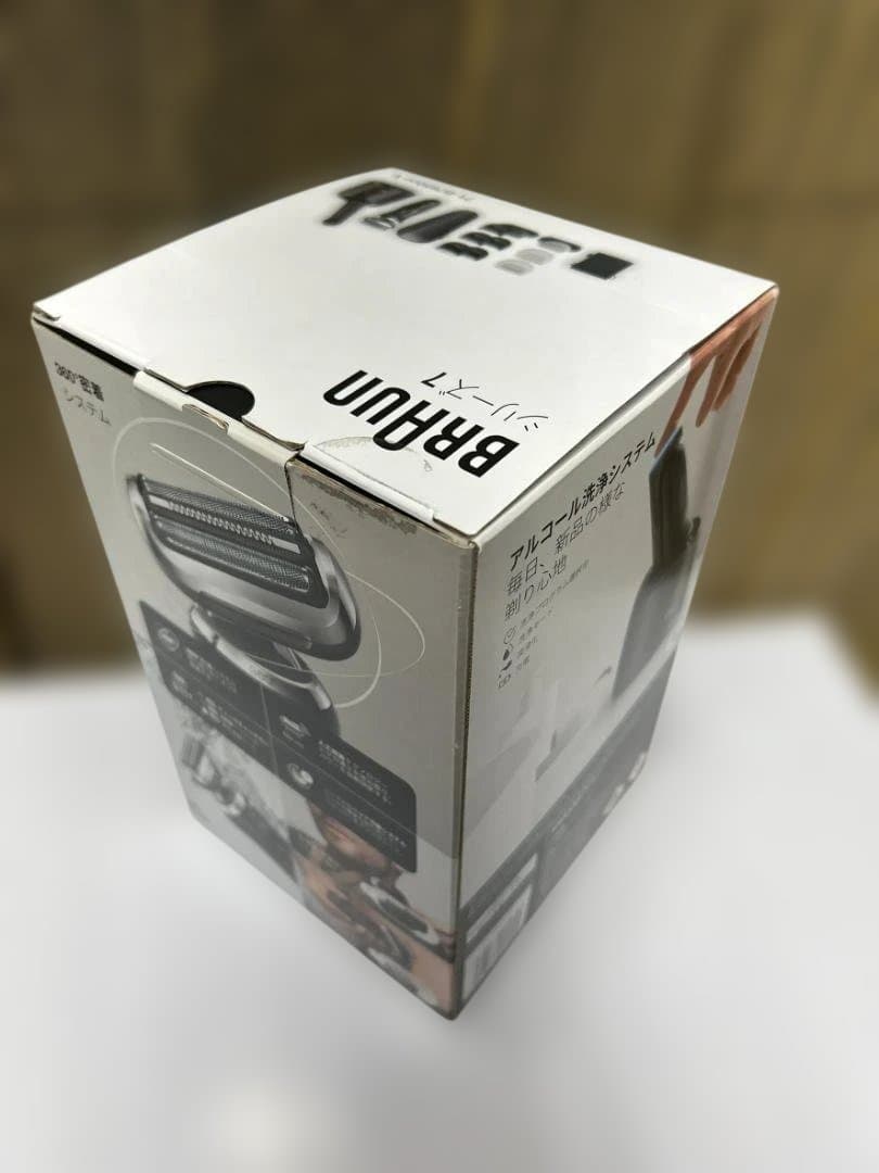 開梱未使用品 BRAUN メンズ電気シェーバー 71-B7650CC-V