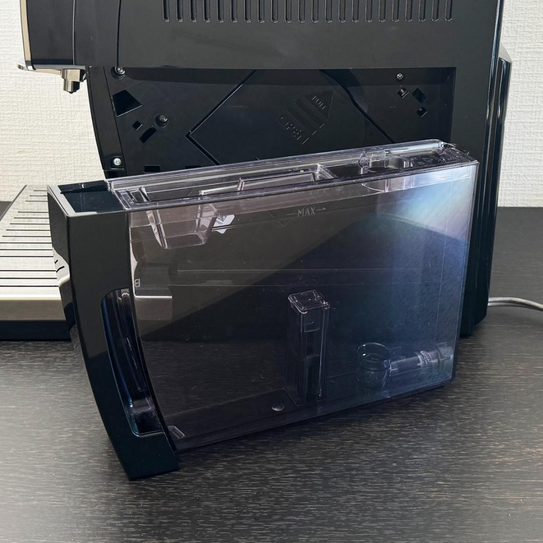 美品　現行 デロンギ　ディナミカ　ECAM35015BH 全自動コーヒーマシン