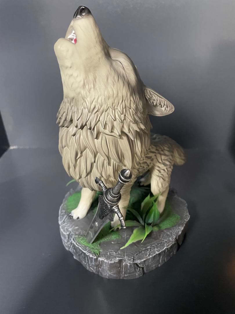 ダークソウル 灰色の大狼シフ SD PVC スタチュー