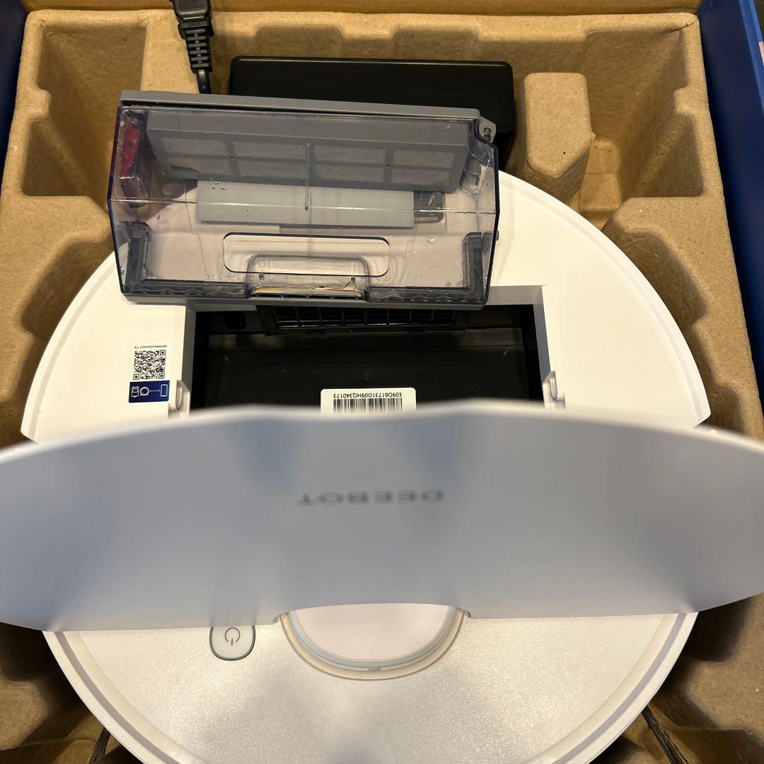 ECOVACS DEEBOT OZMO T8 ロボット掃除機 一式本体