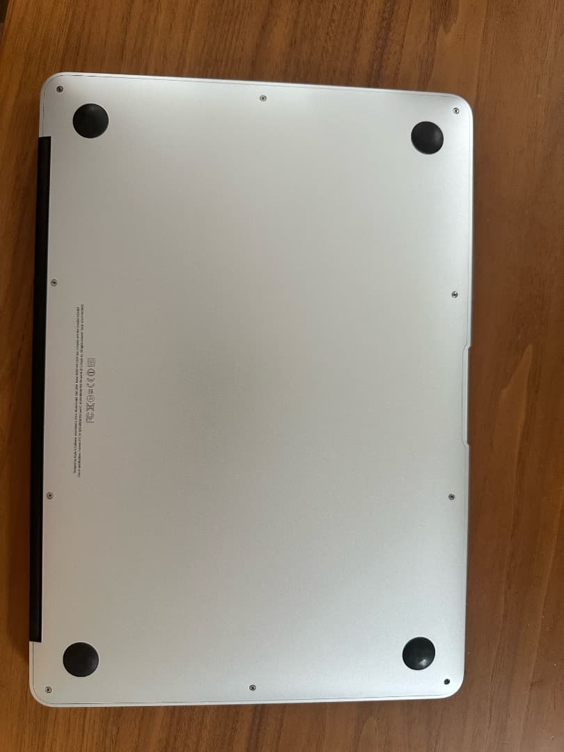 MacBook Air 13inch（2012）バッテリー交換済 2016/10