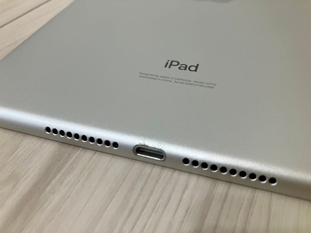 液晶不良ジャンク品 iPad mini 第5世代 Wi-Fi シルバー 64GB