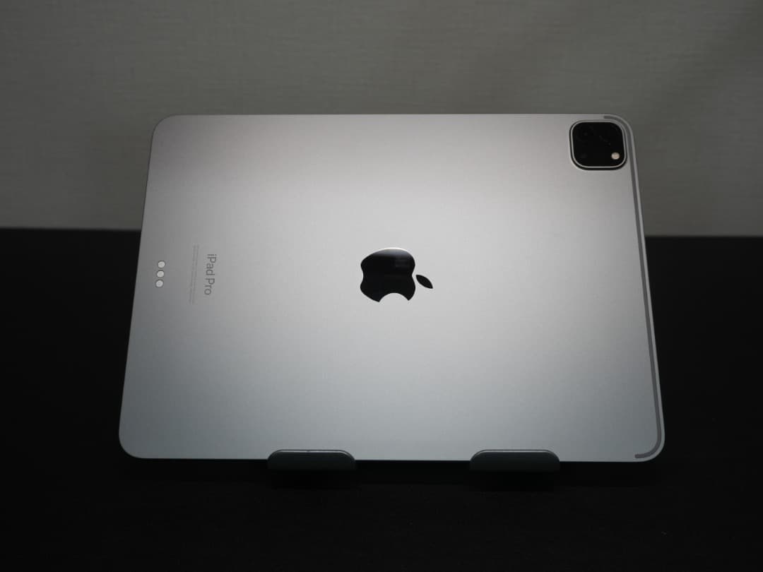 Apple iPad Pro 11インチ　第4世代　256GB