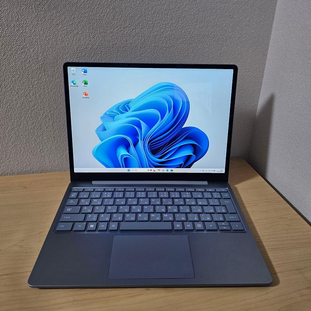 Surface Laptop Go 2／11世代 Core i5／アイスブルー