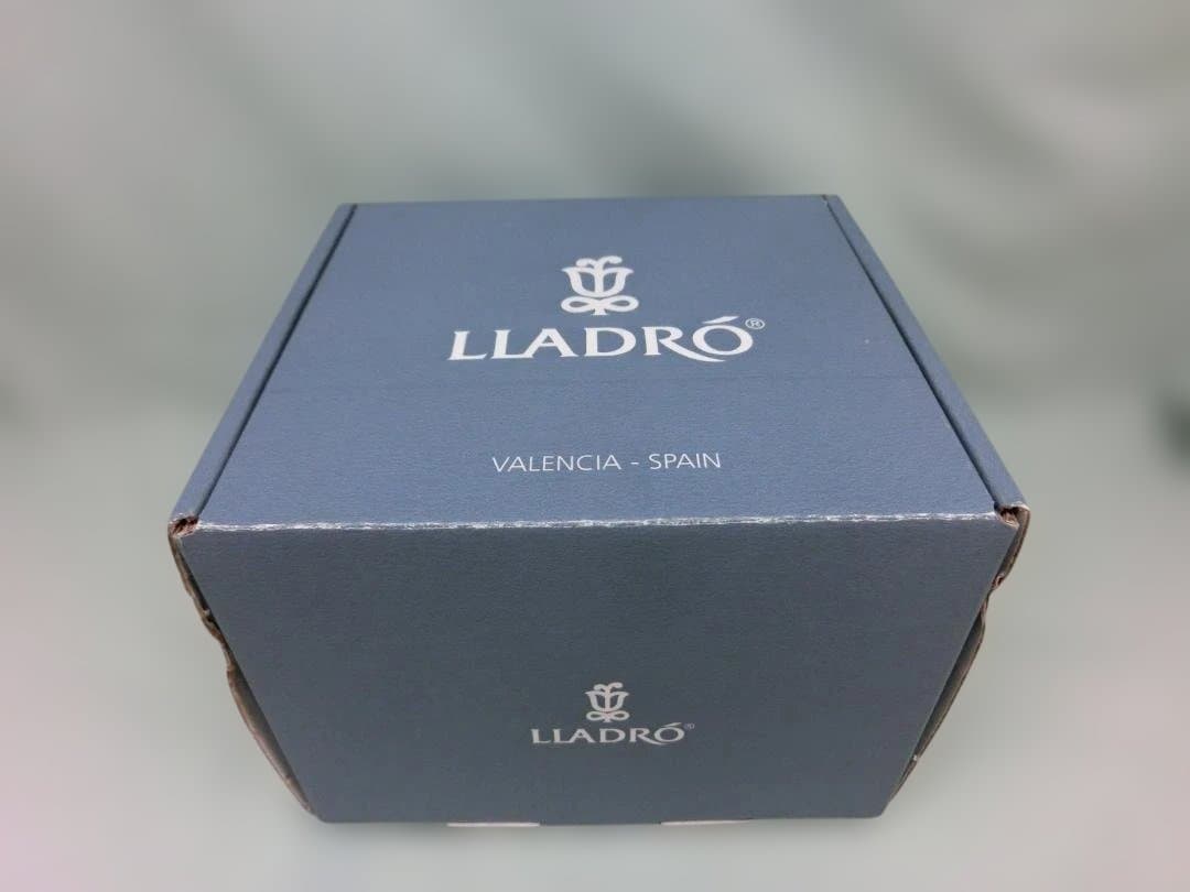 ✰LLADRO✰可愛い招き猫（美品）