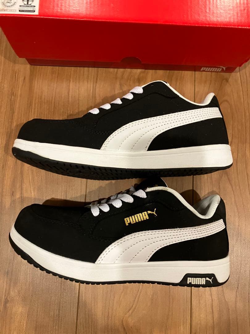 PUMA 安全靴　ブラック/ホワイト
