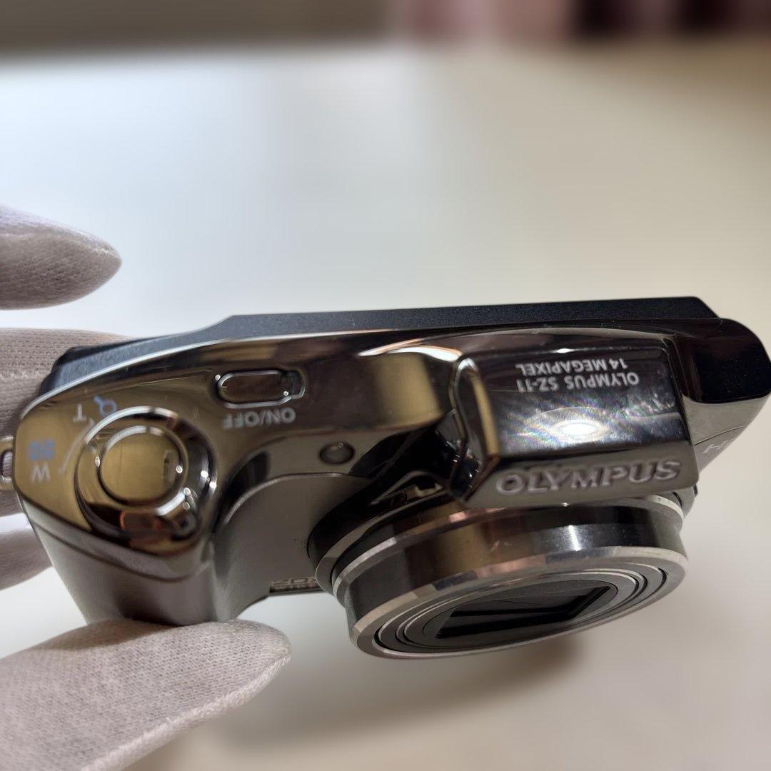 OLYMPUS SZ-11 14メガピクセル コンパクトデジタルカメラ -