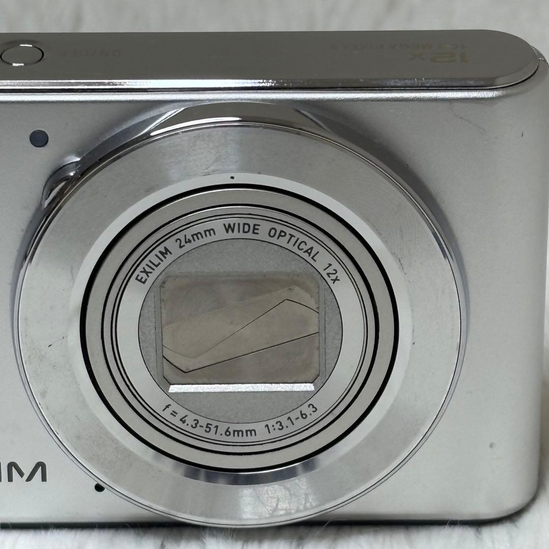CASIO カメラ　エクシリム　EX-ZS210 シルバー コンデジ　動作品