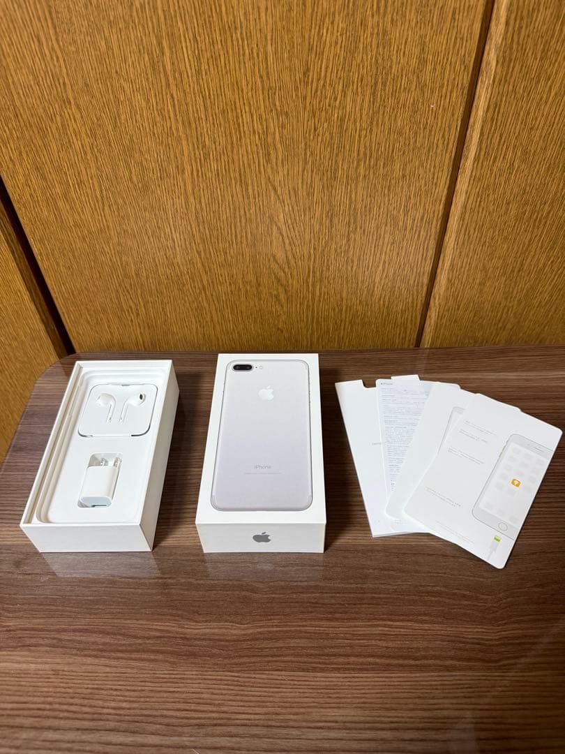 【美品】iPhone7plus 128gb シルバー SIMフリー