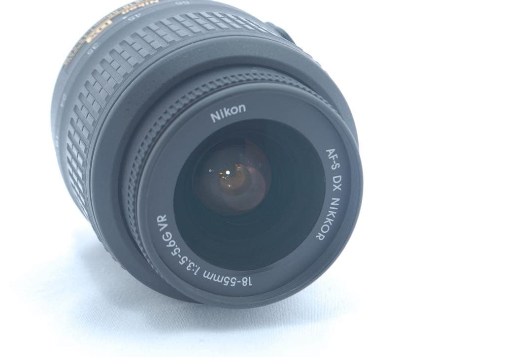 Nikon 高画質 一眼レフ 自撮りOK 可動液晶 軽量 高性能モデル ブロンズ