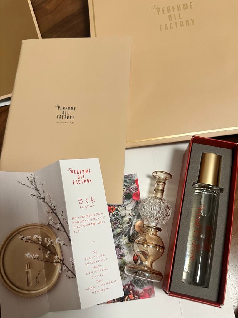 perfume oil Factory オイルサクラ