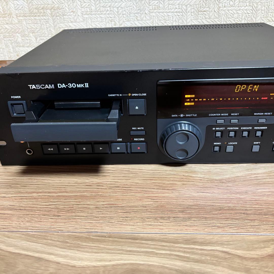 TASCAM DA-30 MKII オーディオ機器