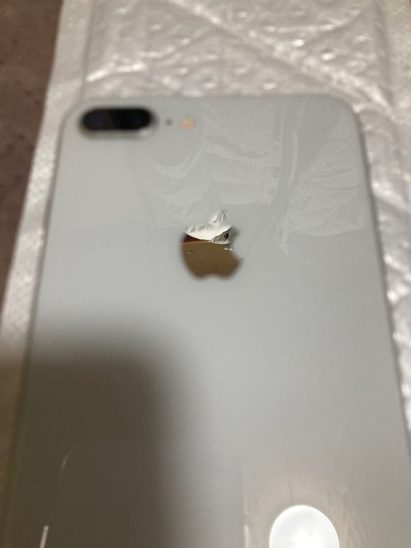 iPhone 8plus64GBホワイト 本体のみバッテリー100%