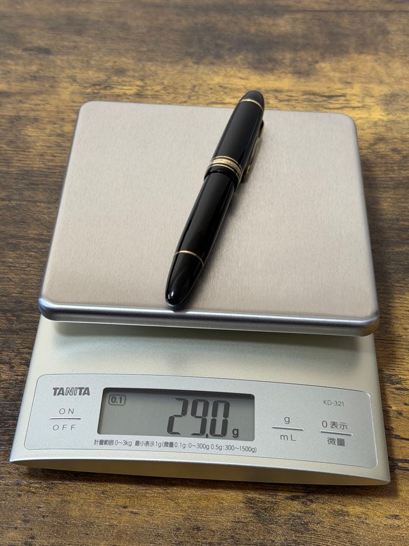 新品未使用　1960年代　18C 三帯 エボナイト芯　モンブラン　万年筆　F